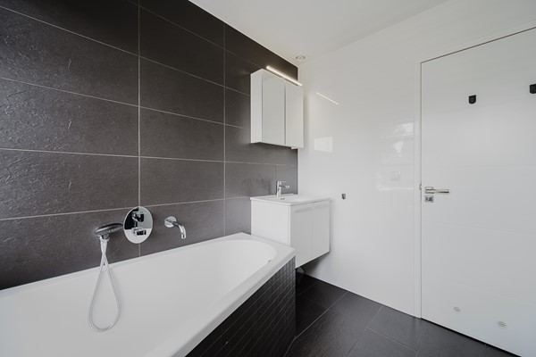 Medium property photo - A.M. de Jongstraat 67, 3202 AC Spijkenisse